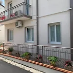 Dainese Apartments, Casa Ester