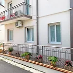 Dainese Apartments, Casa Ester